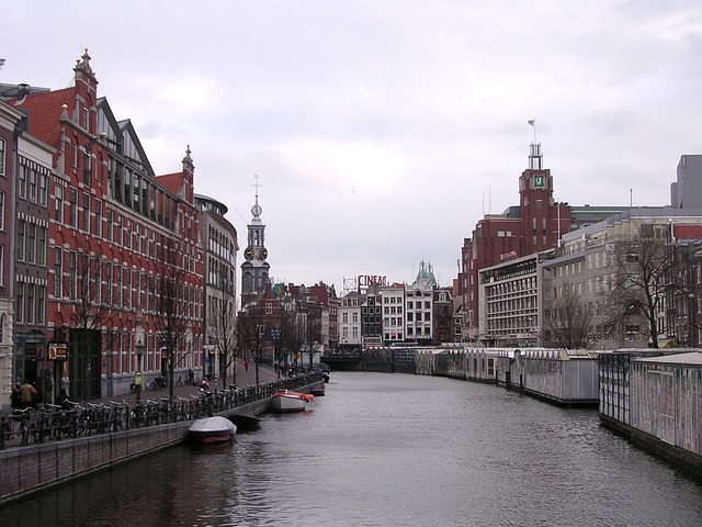 Amsterdam, Nederland - De Betoverende Grachtenstad